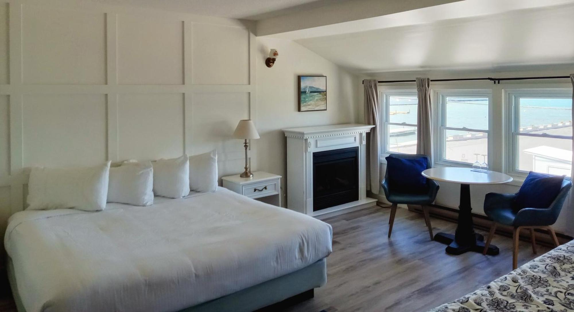 Hotel Wolfe Island Marysville Εξωτερικό φωτογραφία