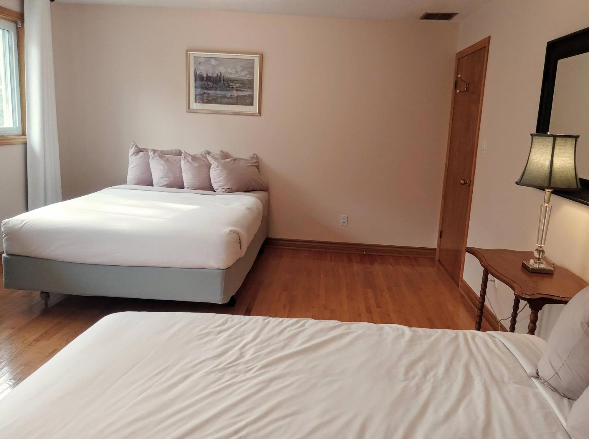 Hotel Wolfe Island Marysville Εξωτερικό φωτογραφία