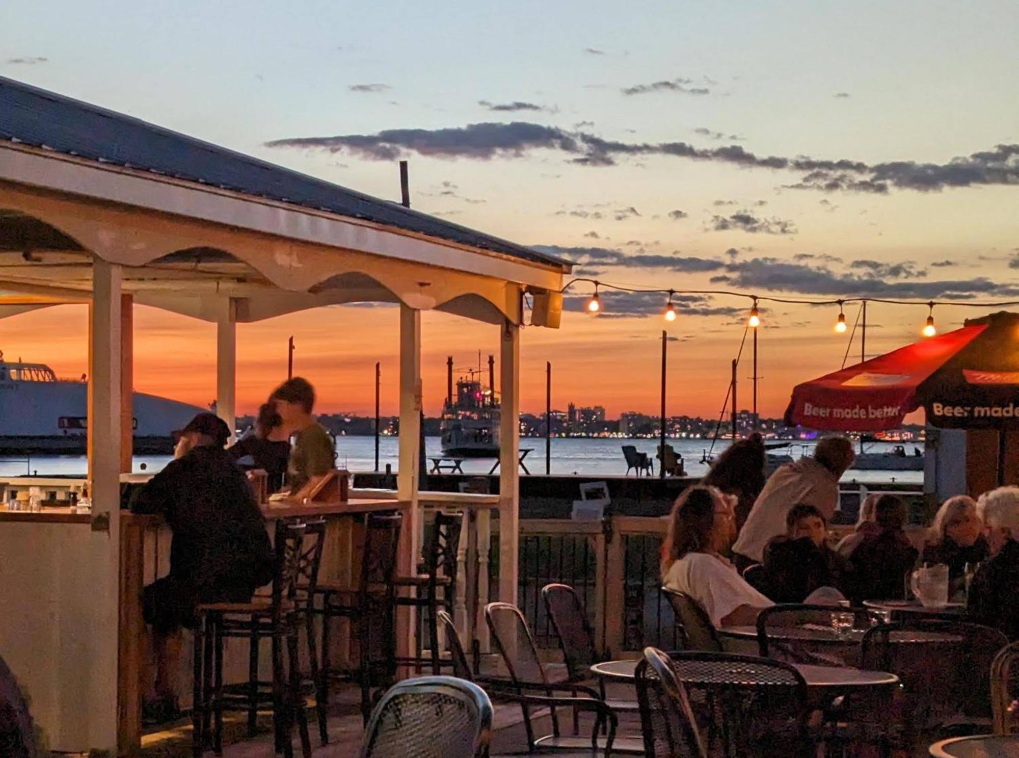 Hotel Wolfe Island Marysville Εξωτερικό φωτογραφία