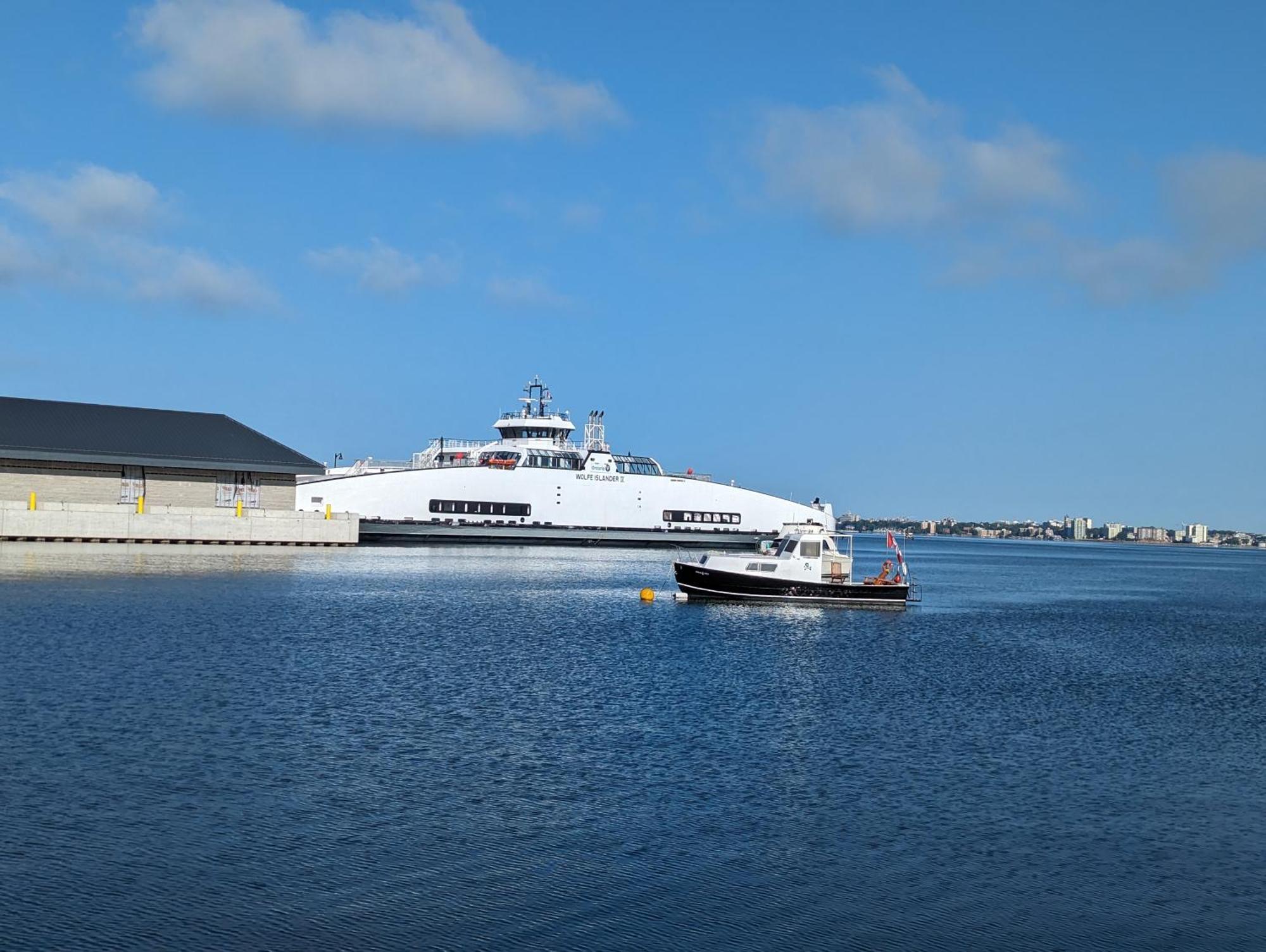Hotel Wolfe Island Marysville Εξωτερικό φωτογραφία