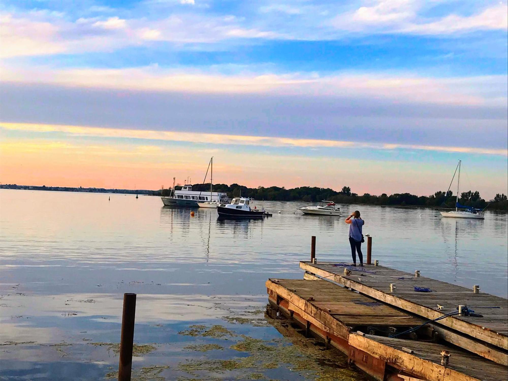 Hotel Wolfe Island Marysville Εξωτερικό φωτογραφία
